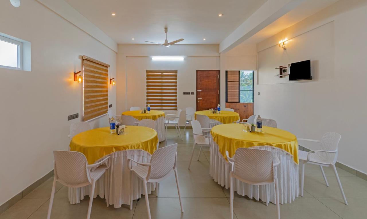 Treebo Amigos Residency Cochin Airport Hotel Kochi Buitenkant foto