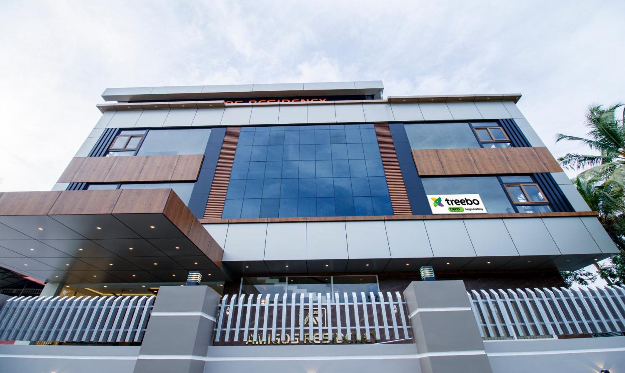 Treebo Amigos Residency Cochin Airport Hotel Kochi Buitenkant foto